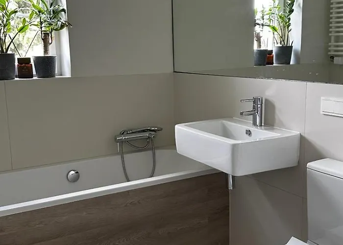 Maria Z Ogrodkiem I Parkingiem Apartment *